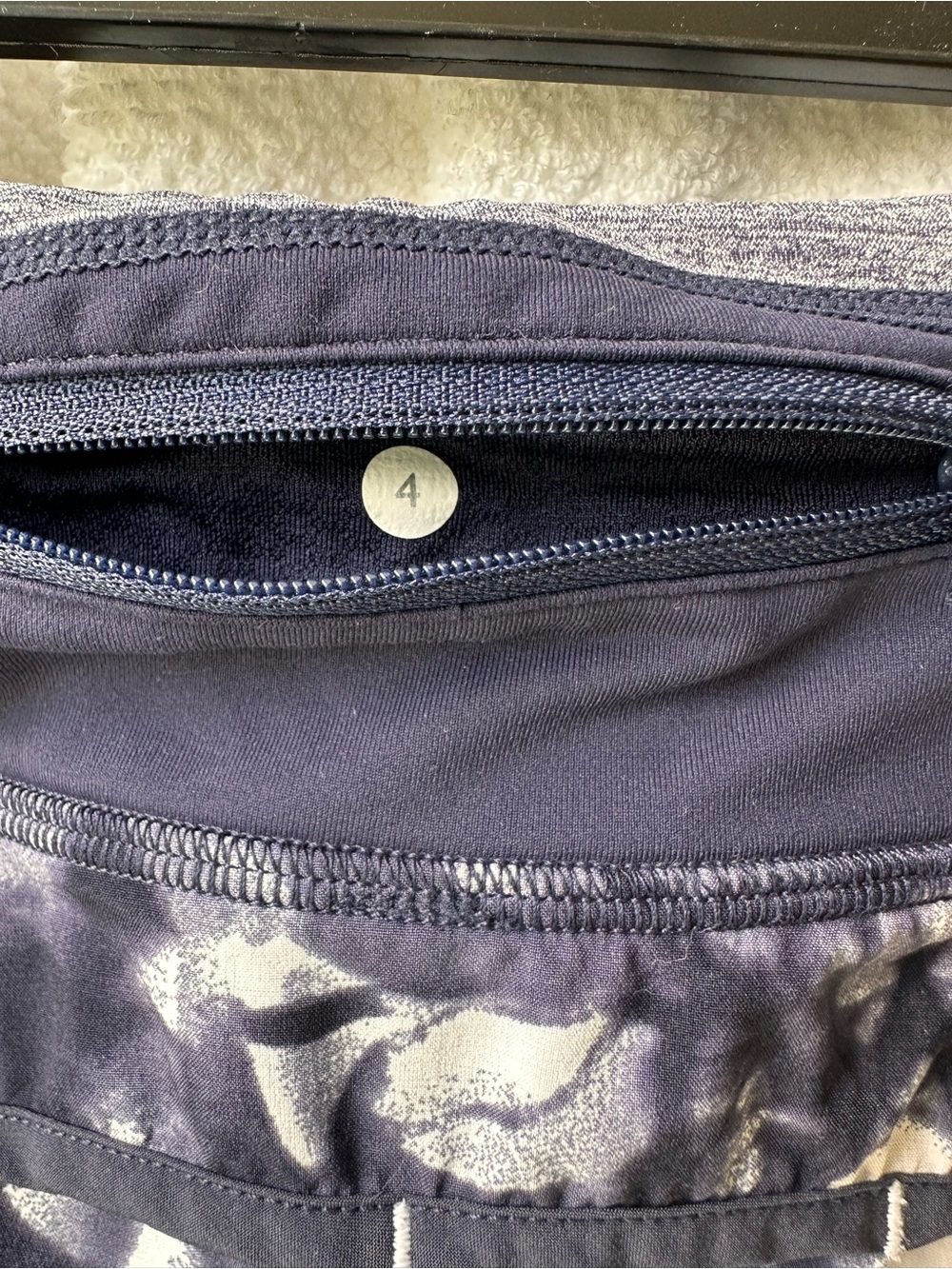 Lululemon turbo run short 4.5” Ink blot/ deep indigo - Picture 6 of 7